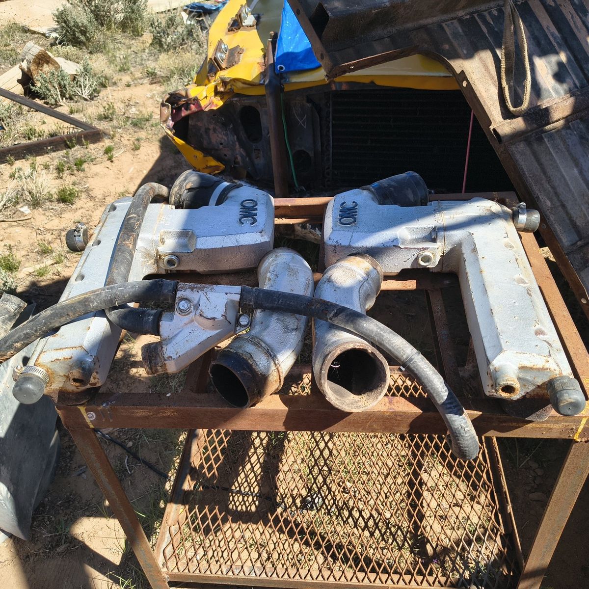 omc exhaust manifolds