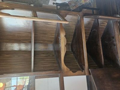 Corner curio cabinet
