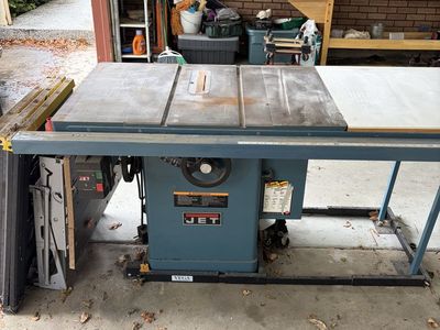Jet Table Saw with Table