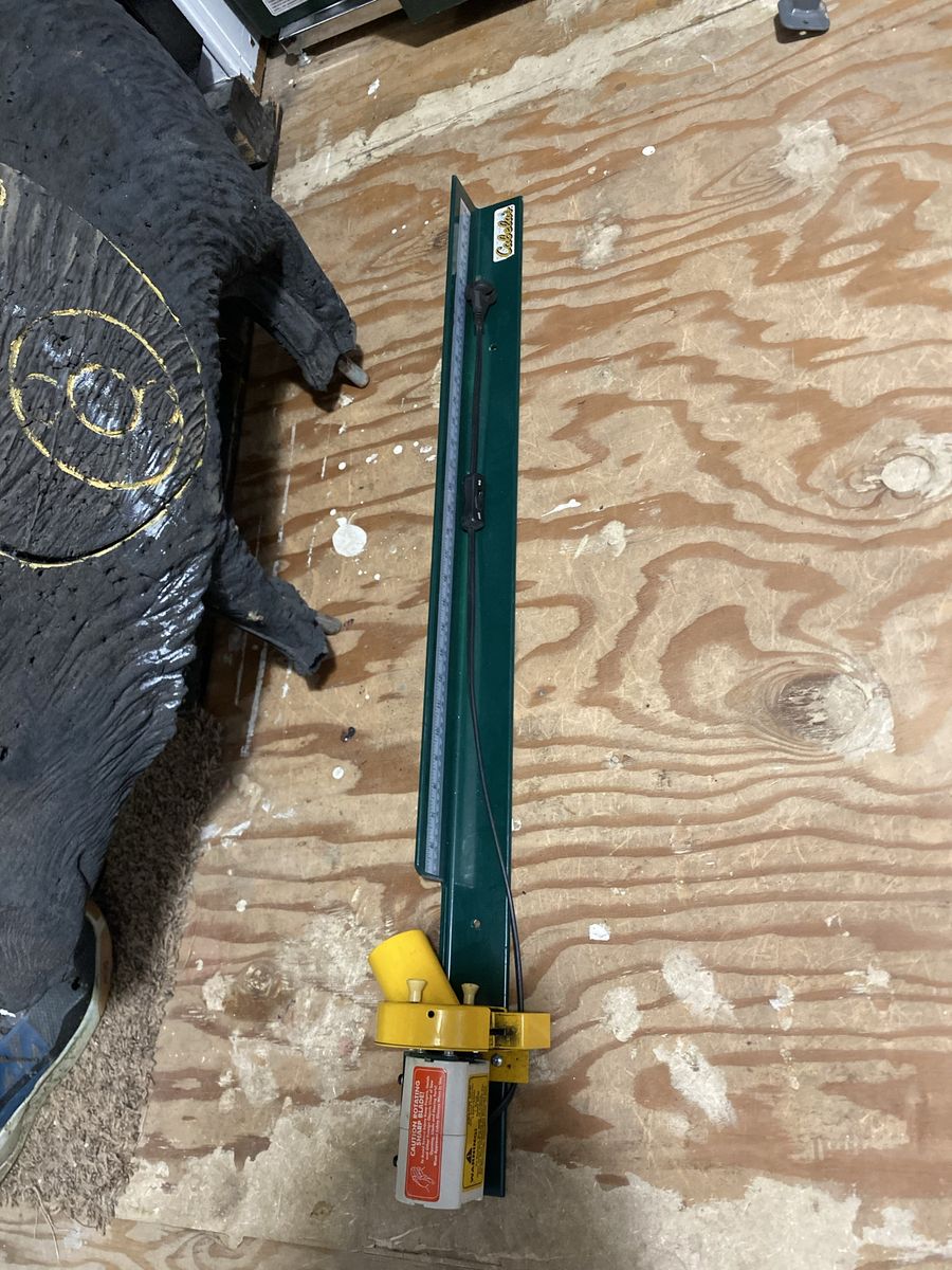 Cabelas arrow shaft saw.
