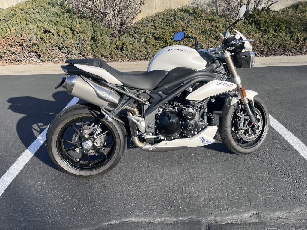 2012 Triumph Speed Triple 1050