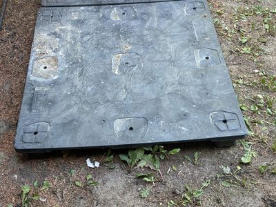Plastic pallet