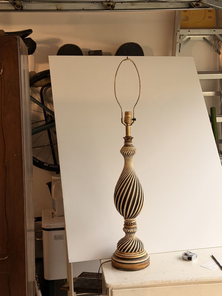 Lamp (no shade)