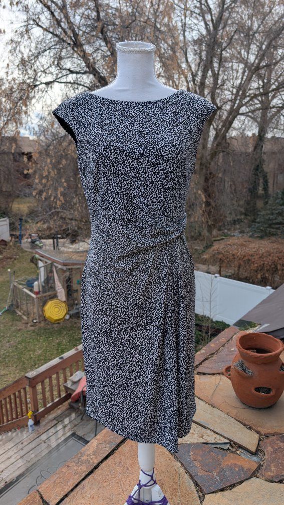 Ann Taylor Black & White Spotted Polka Dot Ruched