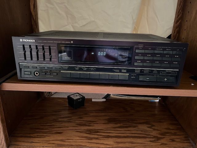 Vintage Pioneer VSX-5000 Receiver w/ Graphic Equalizer, Remote and Manual included.