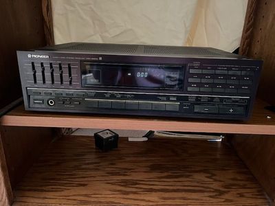 Vintage Pioneer VSX-5000 Receiver w/ Graphic Equalizer, Remote and Manual included.