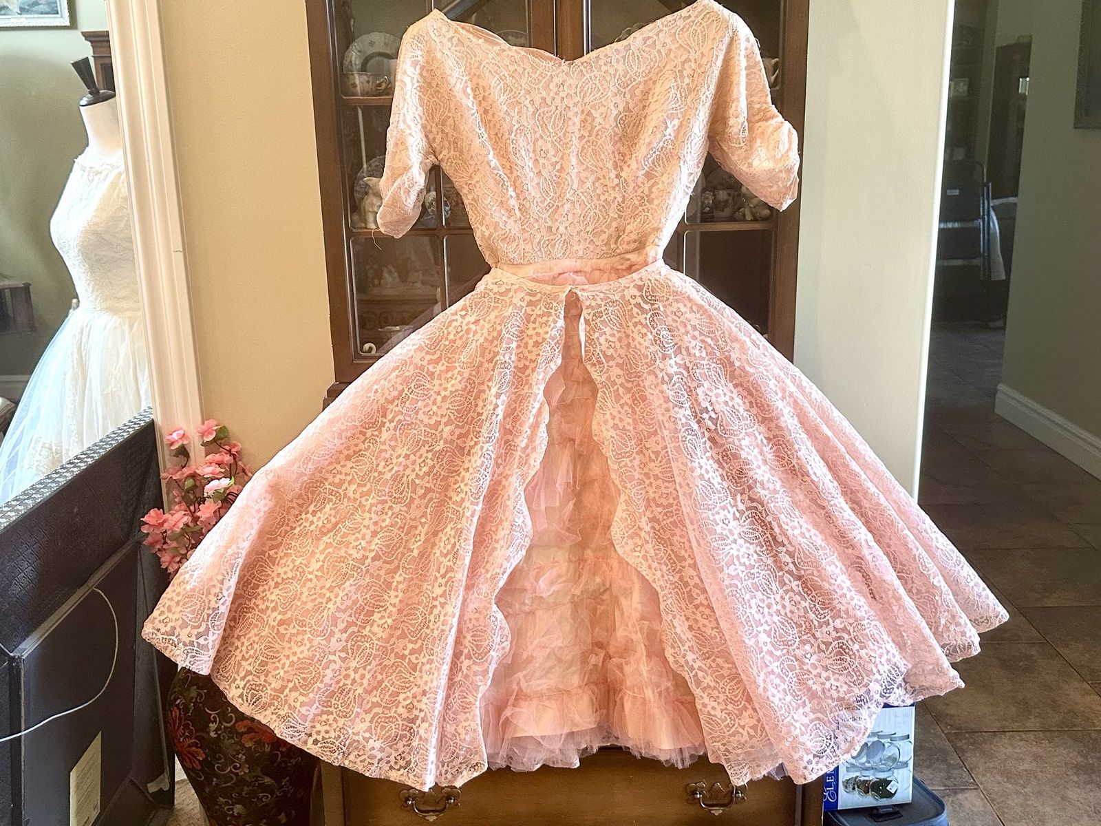 Vintage Lace & Tule Prom Dresss