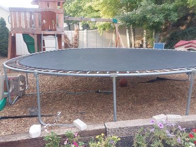 16' Trampoline