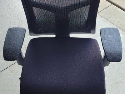 Torsa office chair