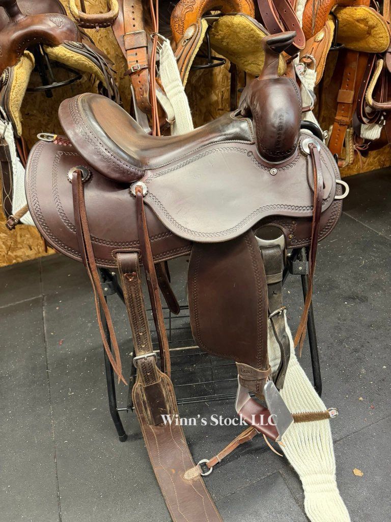 15" Cashel - Outfitter All Around Saddle