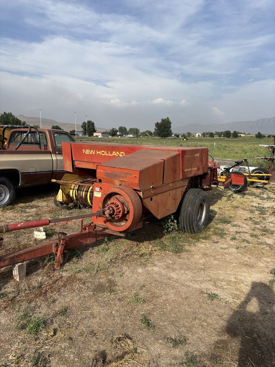 New Holland small baler