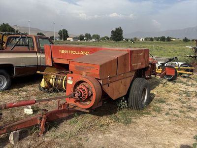 New Holland small baler