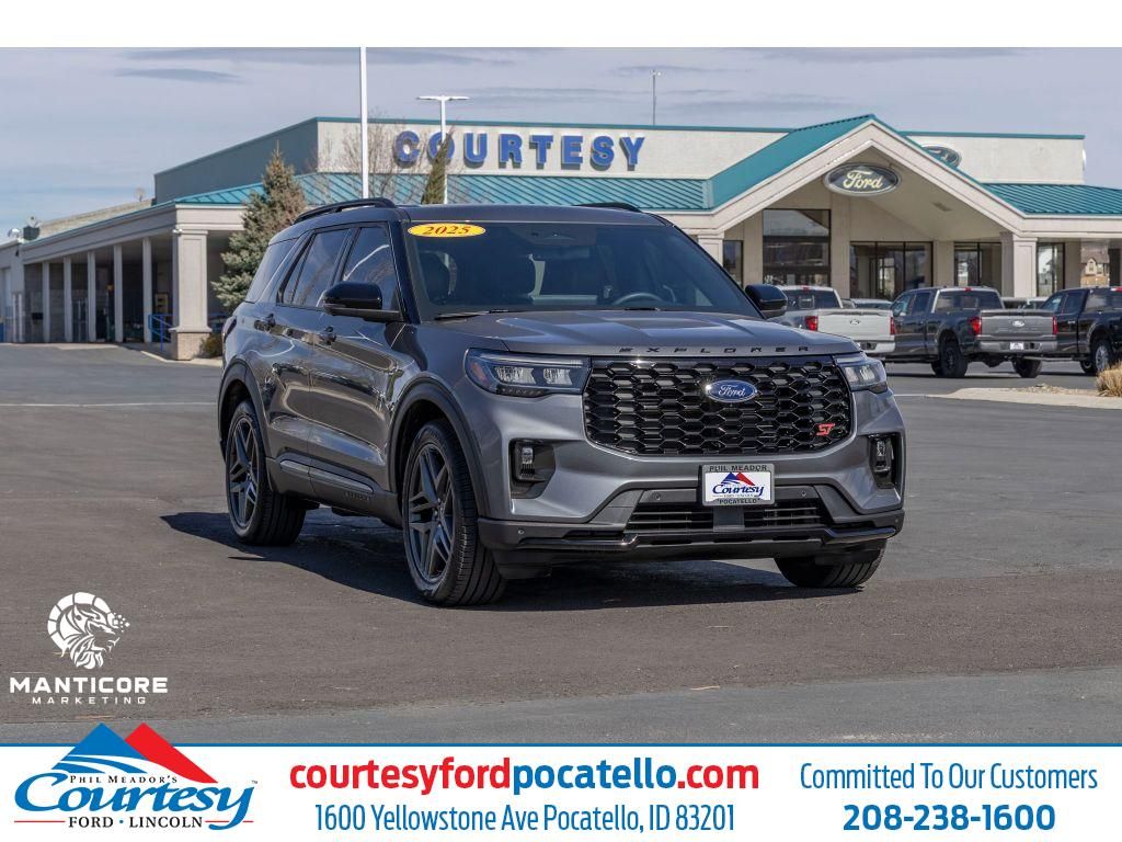 2025 Ford Explorer ST