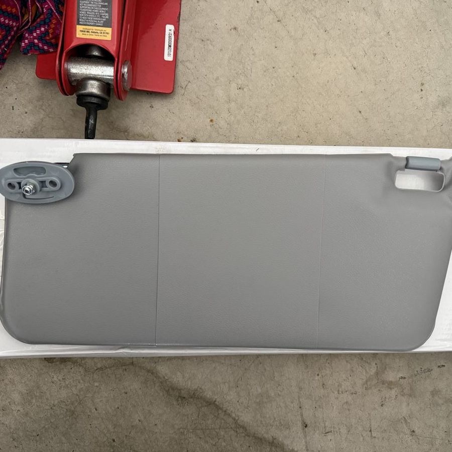 Main image 3