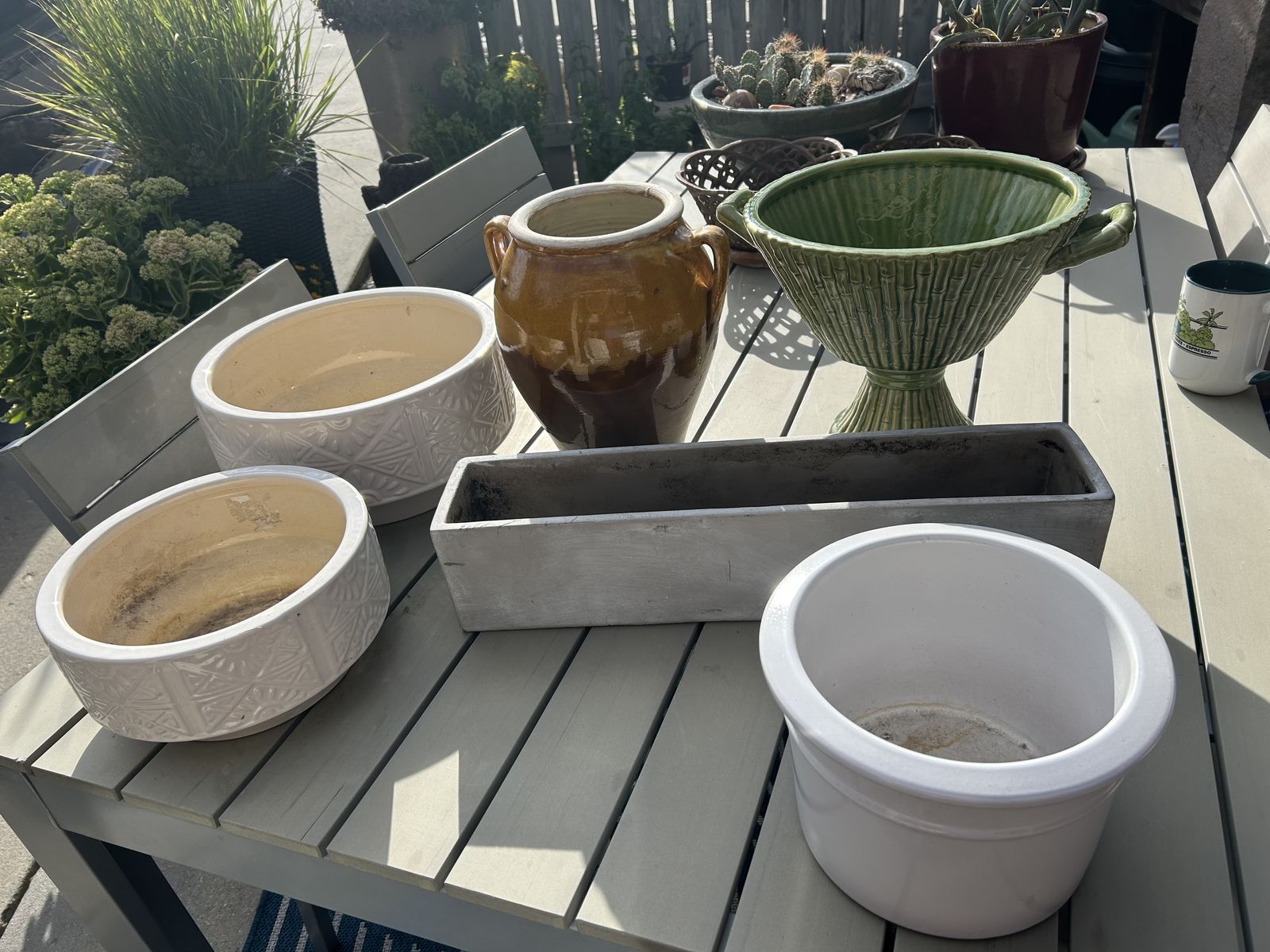 PLANTER POTS ORNATE & SOLID