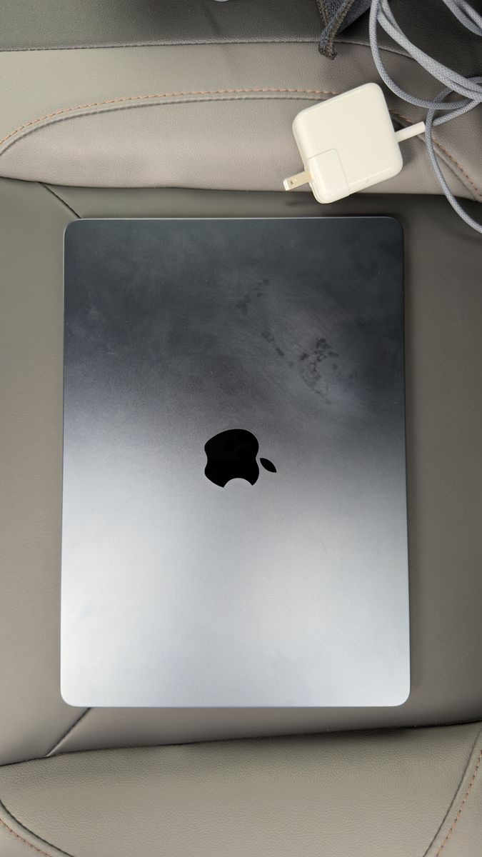 Apple MacBook Air 13-inch M4 (2025) 16GB RAM 256GB SSD - Space Gray
