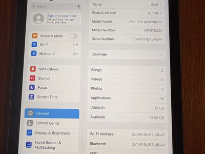 Apple iPad Gen 5, Space Grey Midnight, 32 GB, Wifi