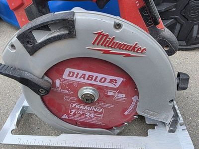 Milwaukee M18 Circular Saw