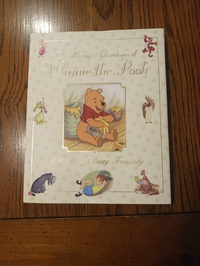 Book Disney's The many adventures of Winnie-the-Pooh