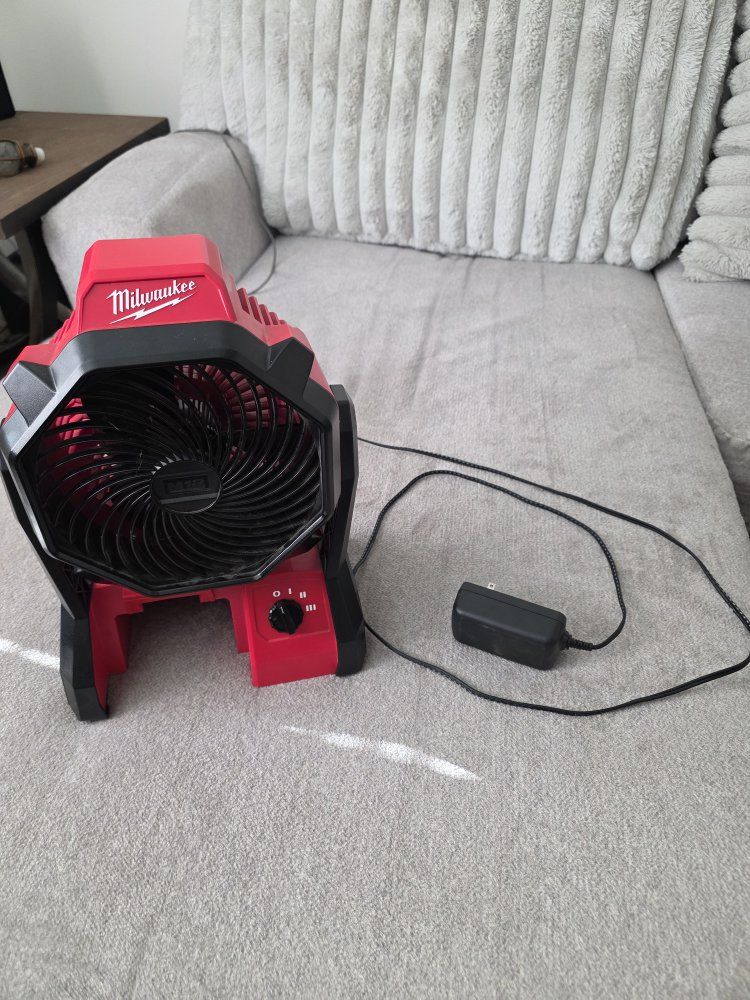 Milwaukee Job Site Fan
