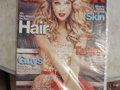2012 Taylor Swift glamor mag