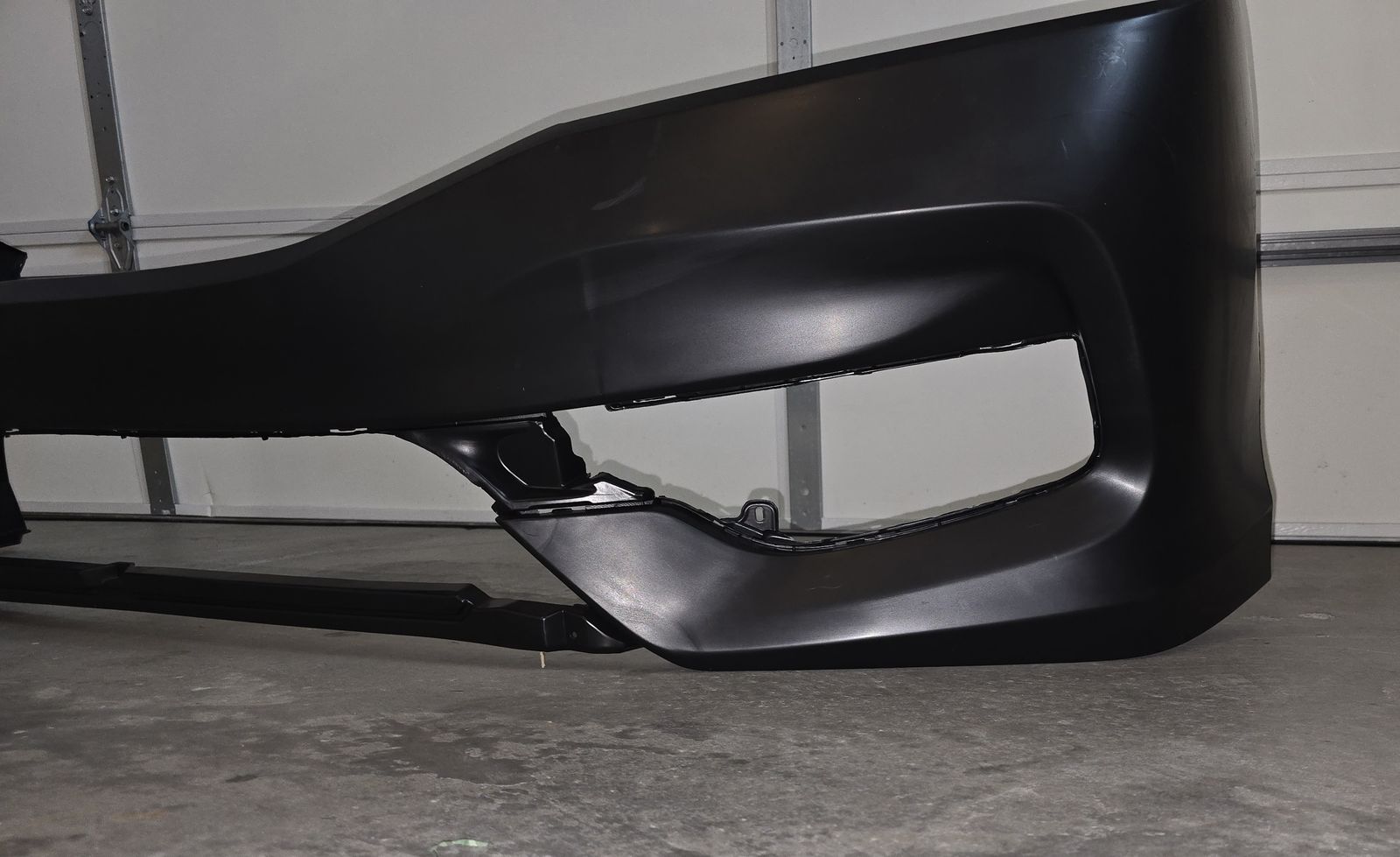 Main image 3