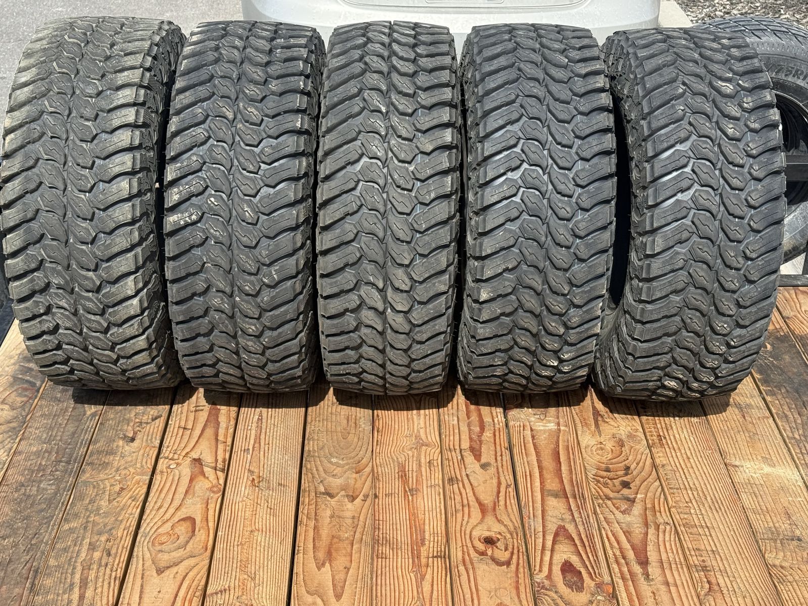 32x10x15 Maxxas Liberty Tires