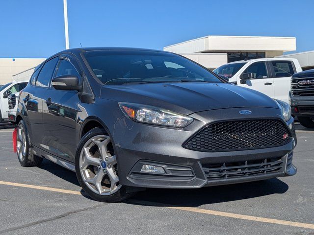 2018 Ford Focus ST