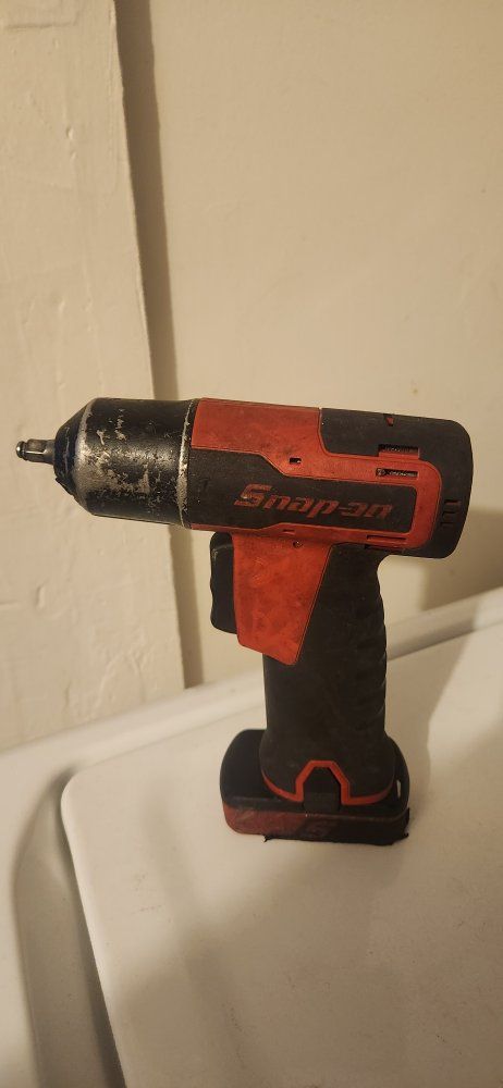 Snap-on CT725 14.4V Cordless 3/8" Impact Wrench with CTB8172 Lithium-Ion Battery