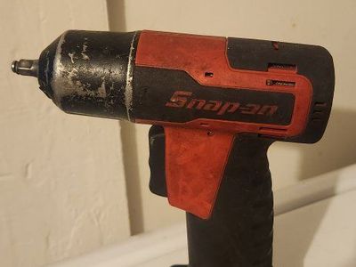 Snap-on CT725 14.4V Cordless 3/8" Impact Wrench with CTB8172 Lithium-Ion Battery