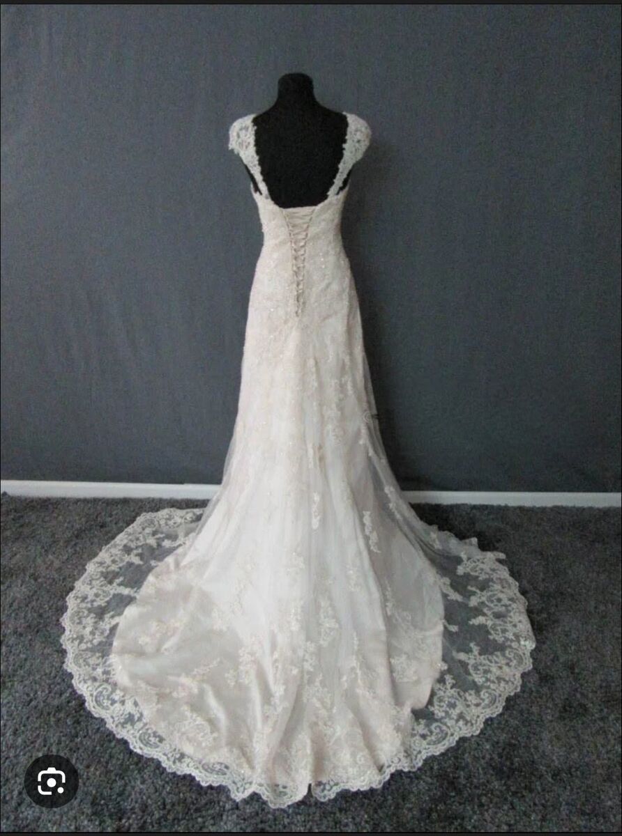 Original $2,000 Maggie Sottero Wedding Dress Size