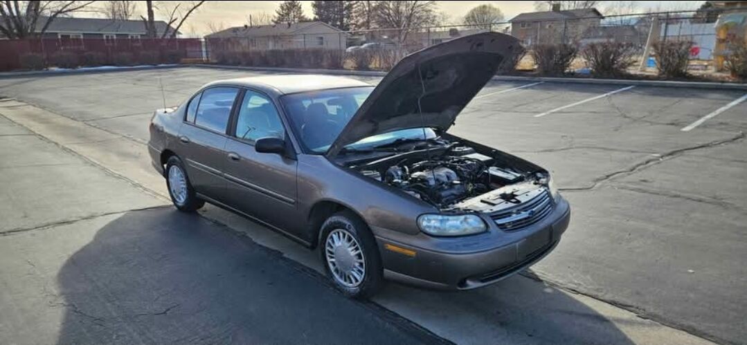 2002 CHEVROLET MALIBU Base