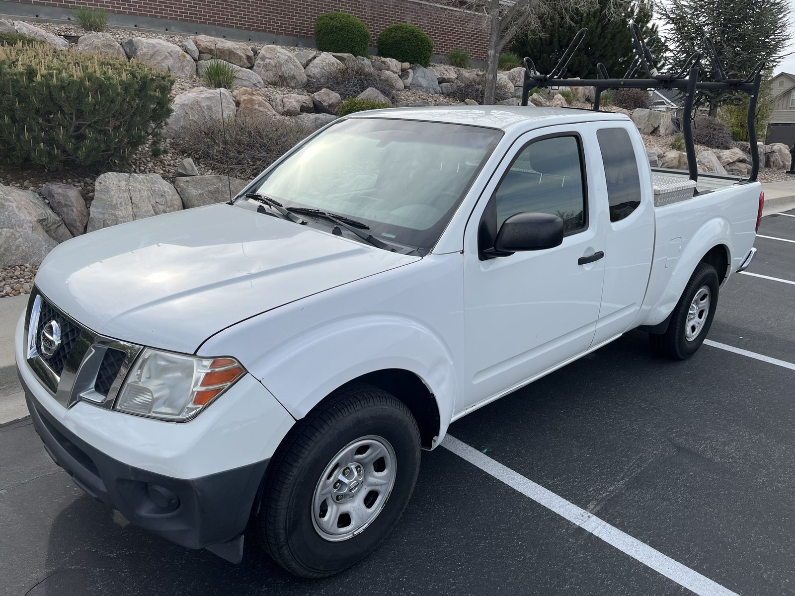 2014 NISSAN FRONTIER S