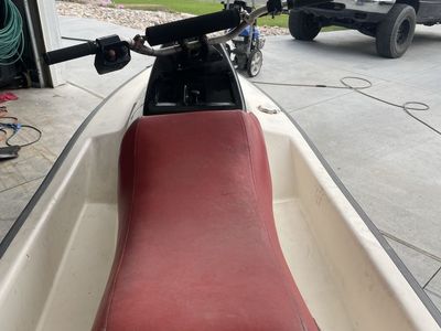 1998/1999 Yamaha WaveRunner Personal Watercraft (PWC) - Red/White