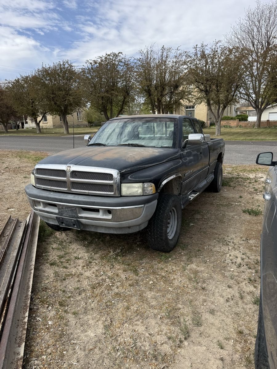 1995 DODGE RAM 2500