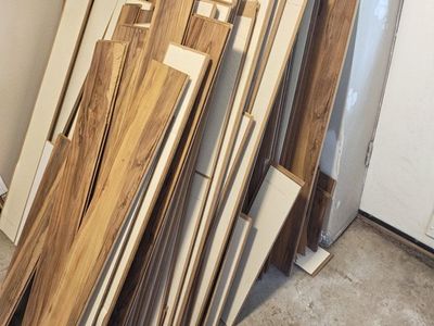 Wood Grain Laminate Flooring Planks Lot