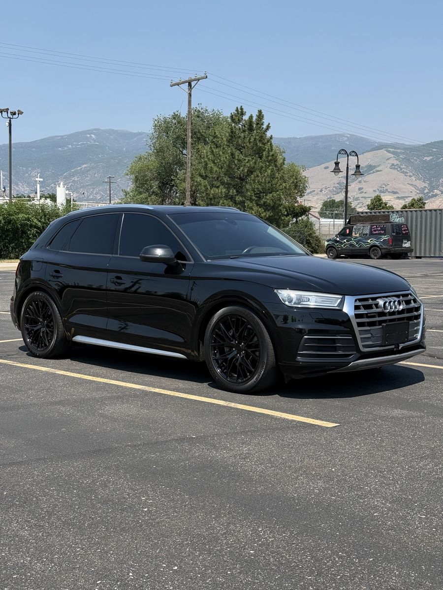 2018 Audi Q5 Premium Plus