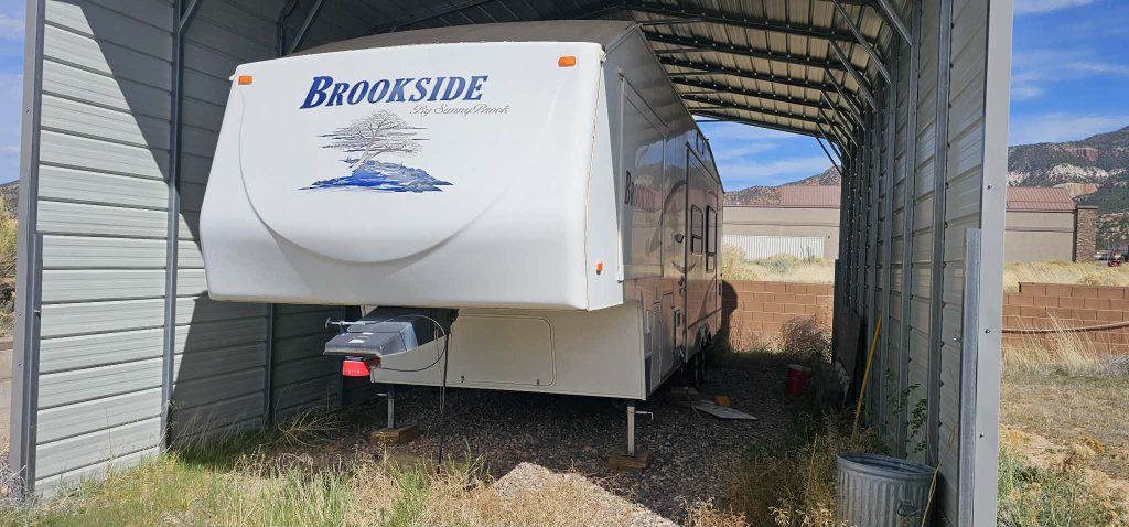 32' 2008 5th Wheel Travel Trailer