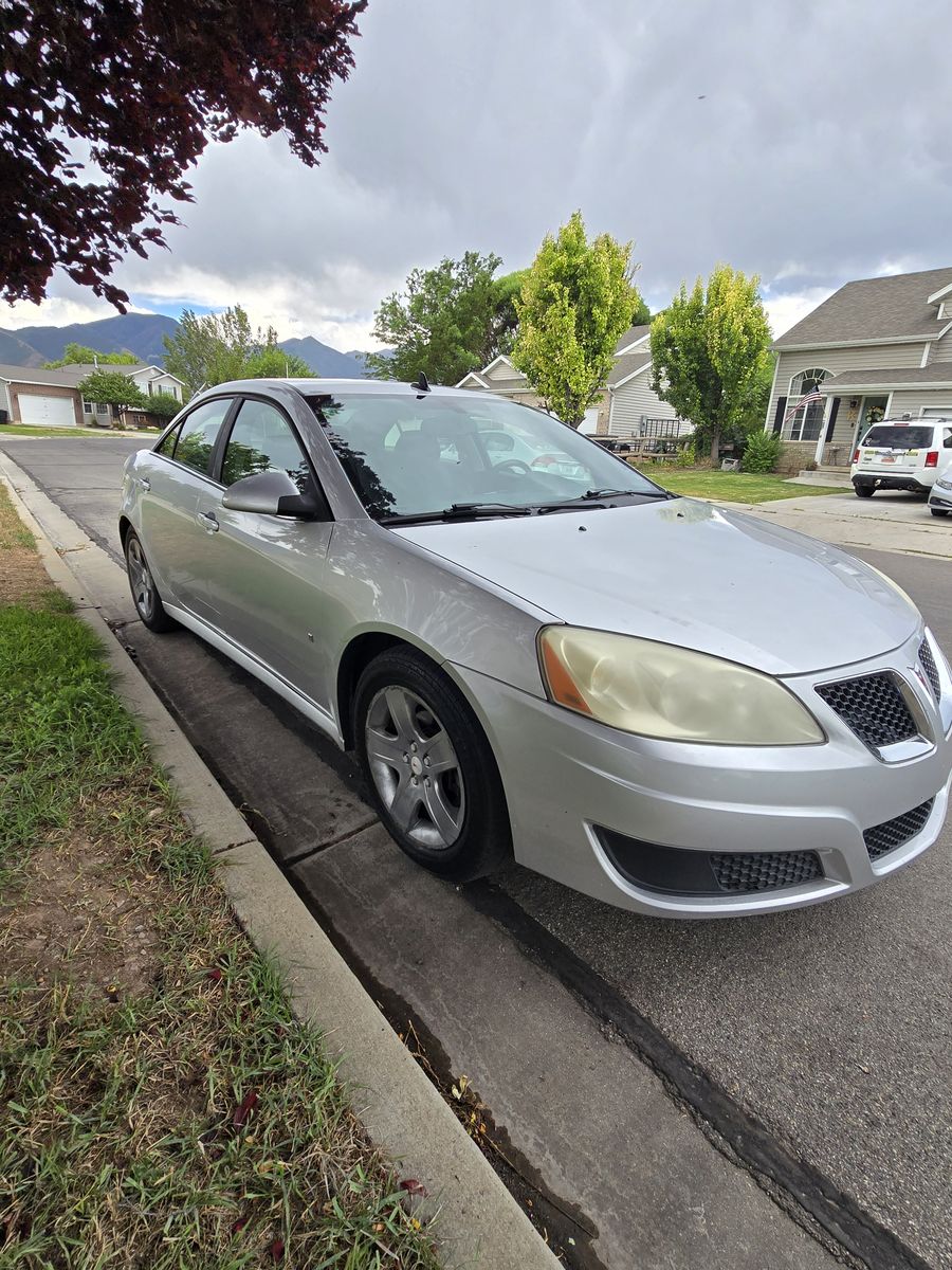 2009 Pontiac G6 Sedan, Silver - CNG /gasoline