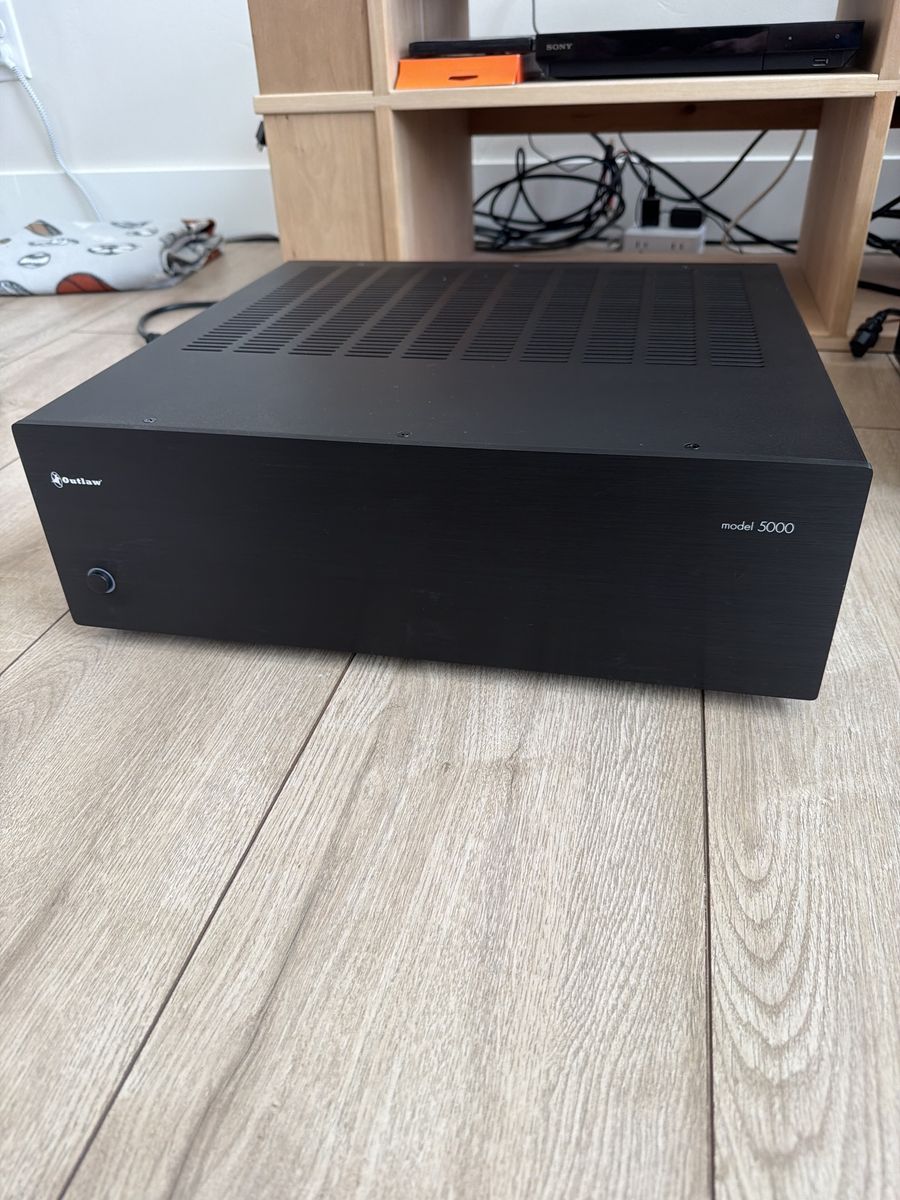 Outlaw Audio Model 5000 5-Channel Power Amplifier