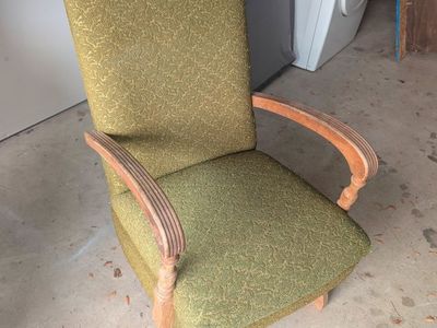 VINTAGE MID-CENTURY ROCKER Vintage Antique Rocking Chair