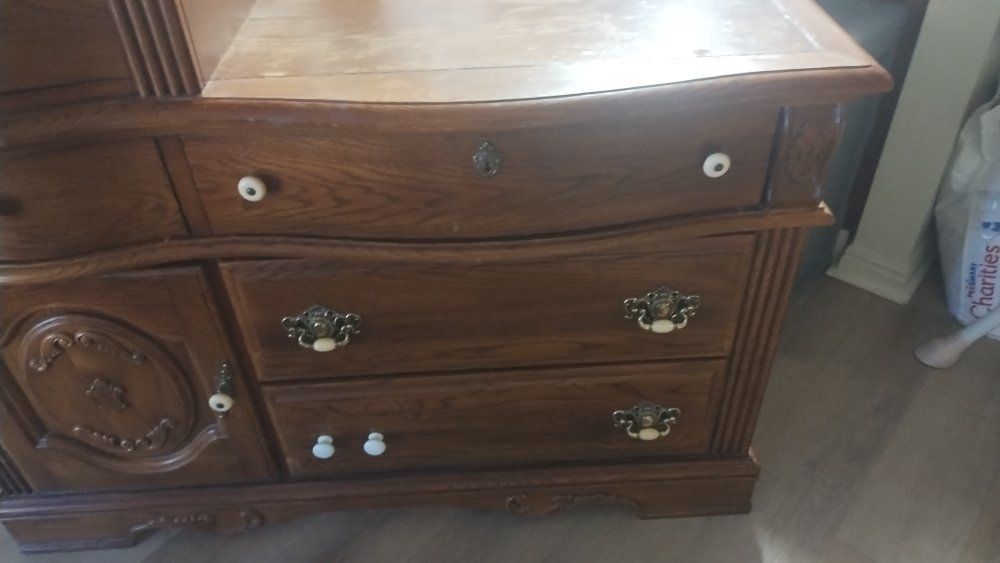Main image 3