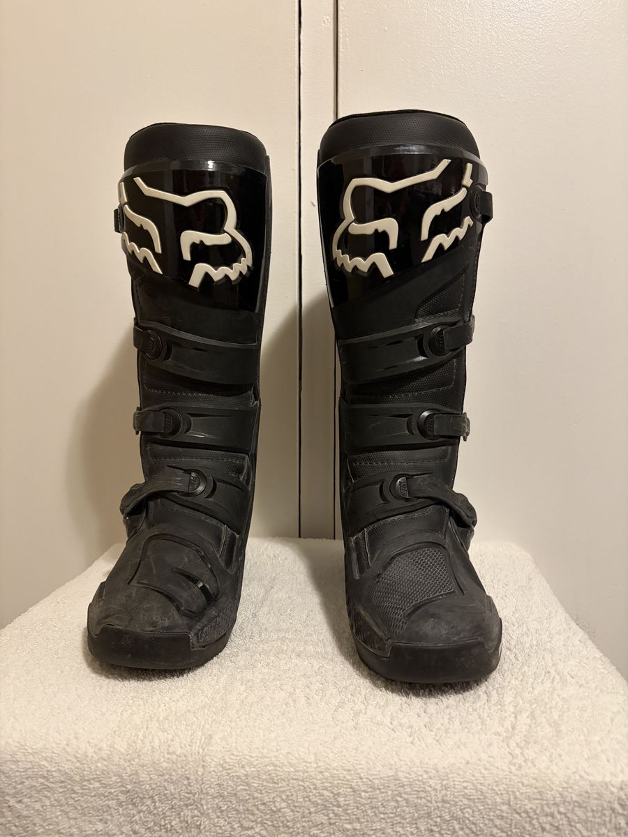 THEY'RE TOO BIG-Size 11.5.