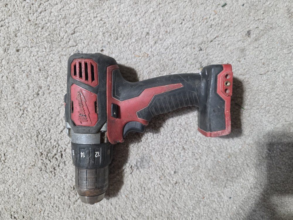 M18 Milwaukee drill 50$