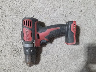 M18 Milwaukee drill 50$