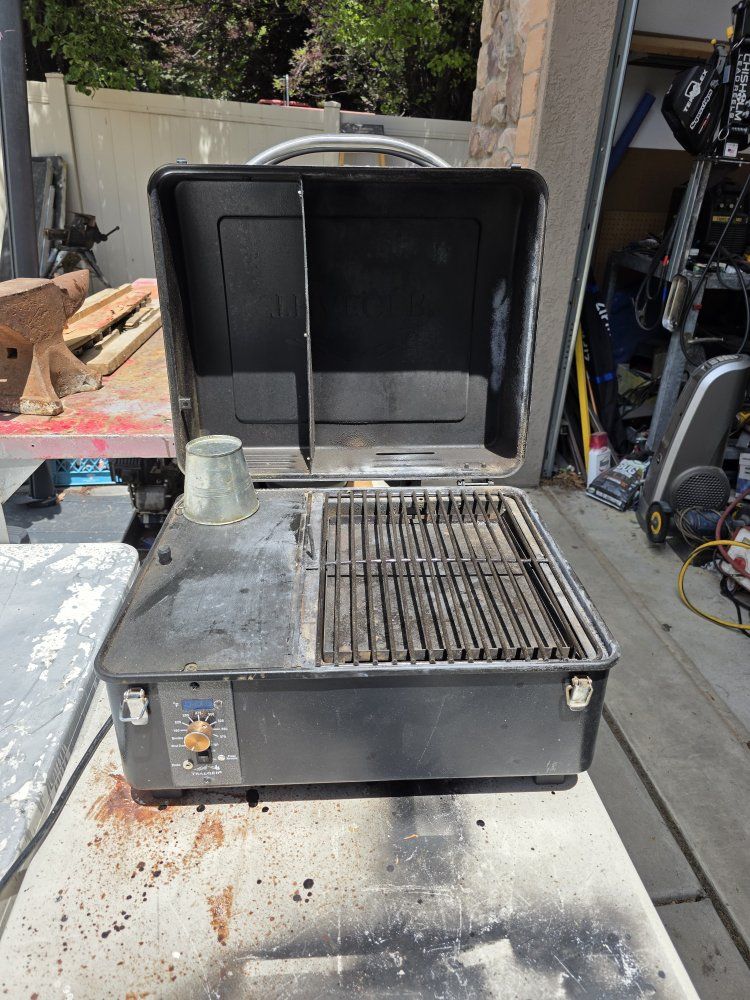 traeger scout smoker
