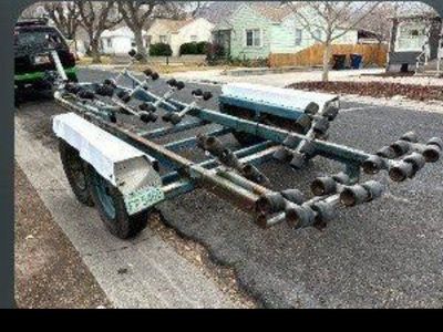 Boat trailer
