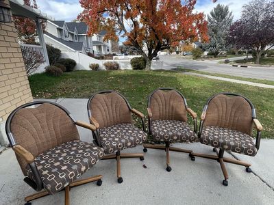 Set Of 4 Vintage Chromcraft MCM Swivel Chair