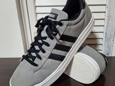 Mens Adidas Daily 2.0 Sneakers Sz 12.5
