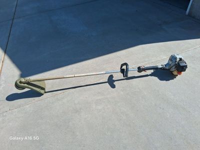 ECHO SRM-2400 Gas Powered Straight Shaft String Trimmer Weed Wacker - Used Good Condition